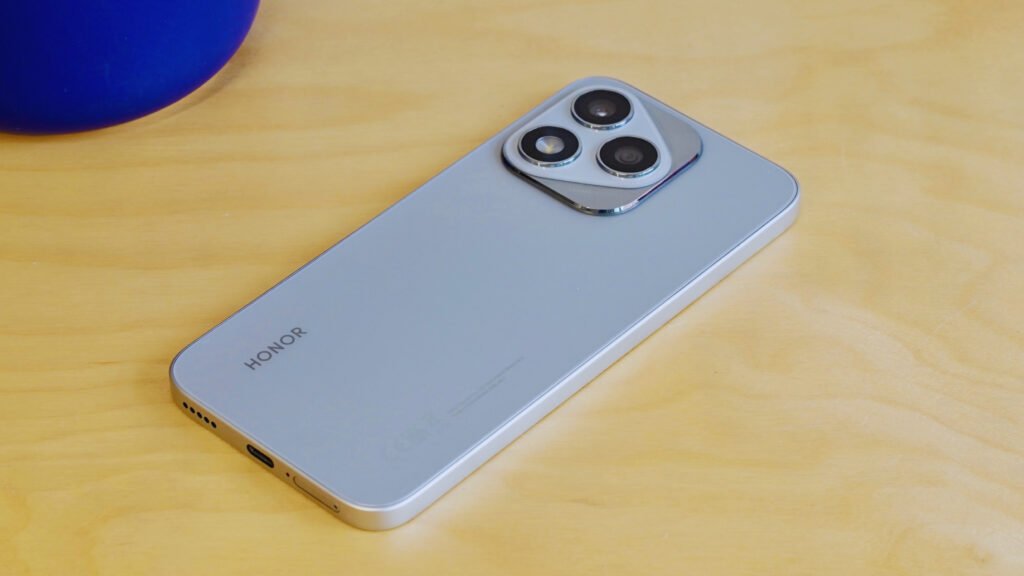 قبل أن تشتري HONOR 400 Lite: مراجعة صادقة تكشف لك كل الأسرار.